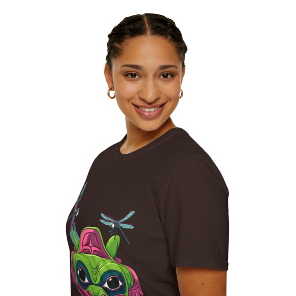 Tlingit Frog and Dragonflies - Men's T-Shirt - Image 45